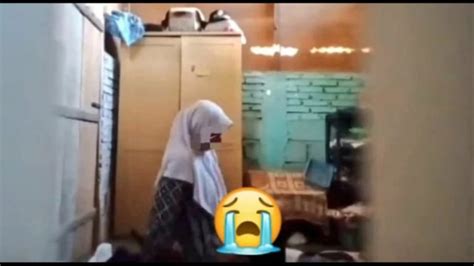 Scandal Guru SMA Gorontalo Viral